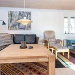 Hébergement de vacances 4 Star Holiday Home In Ringkobing